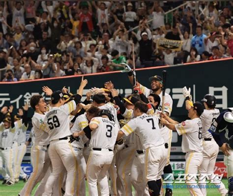 今永昇太 ソフトバンク移籍：野球界の新たな風を巻き起こすか？